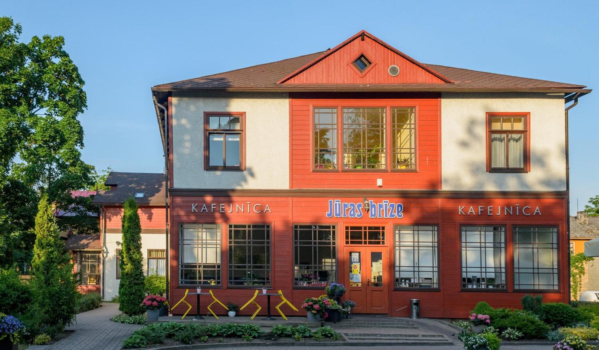 Juras Brize Hotel Ventspils Ngoại thất bức ảnh