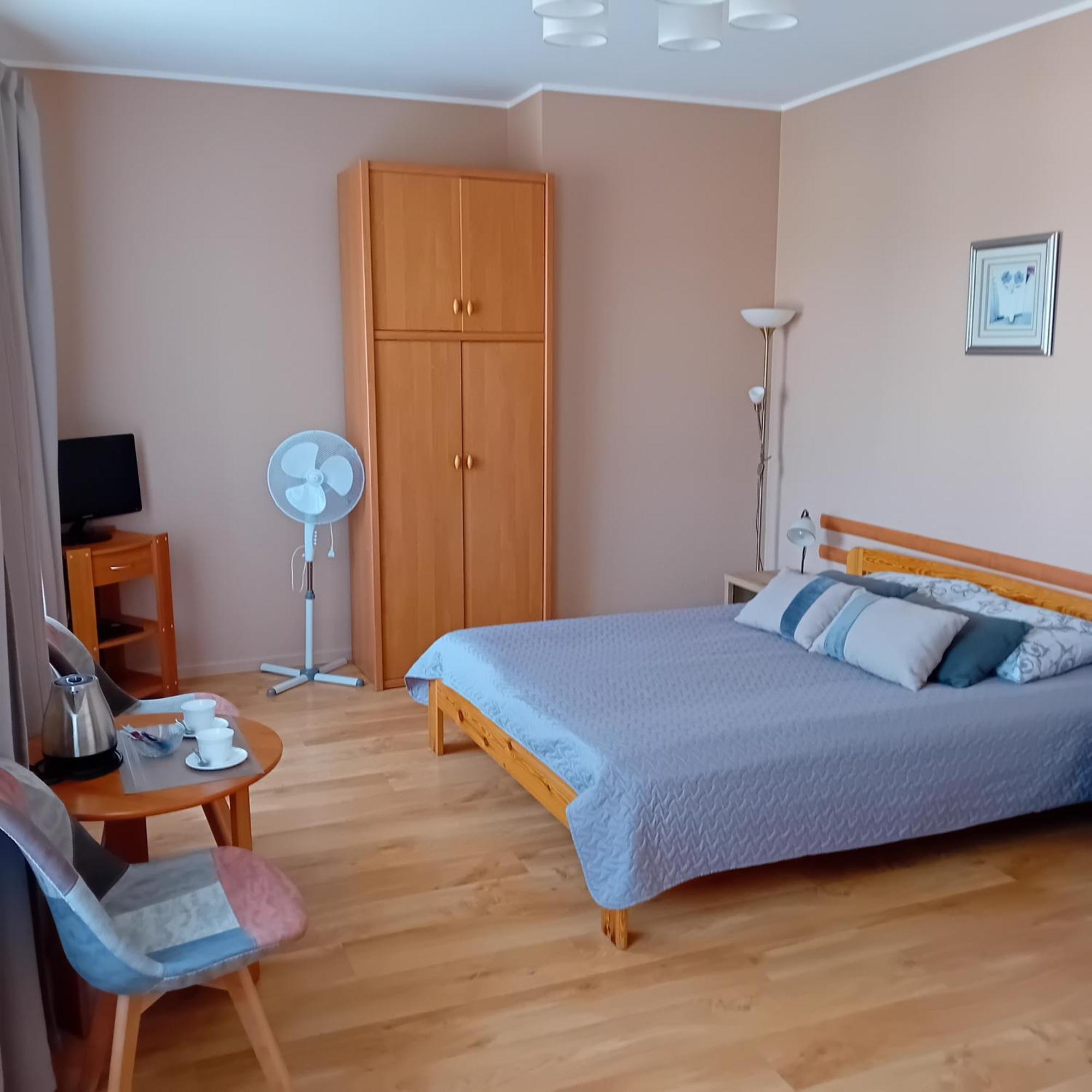 Juras Brize Hotel Ventspils Ngoại thất bức ảnh