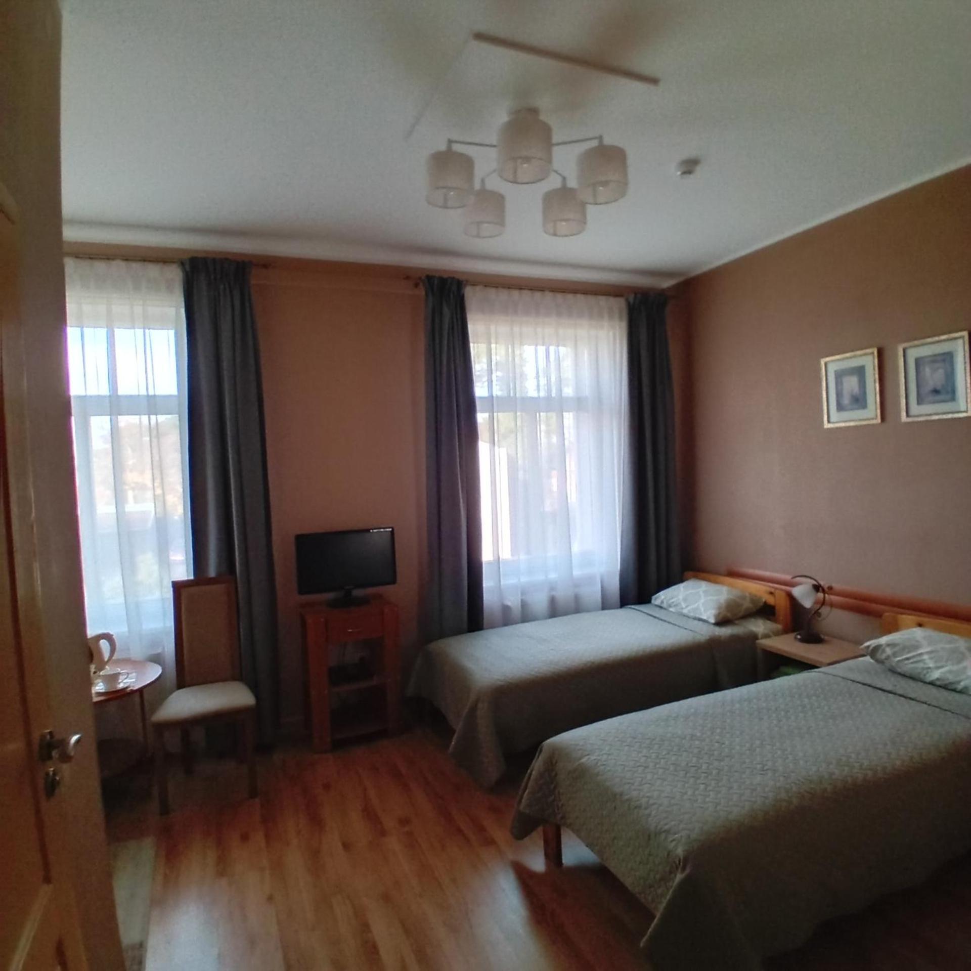 Juras Brize Hotel Ventspils Ngoại thất bức ảnh