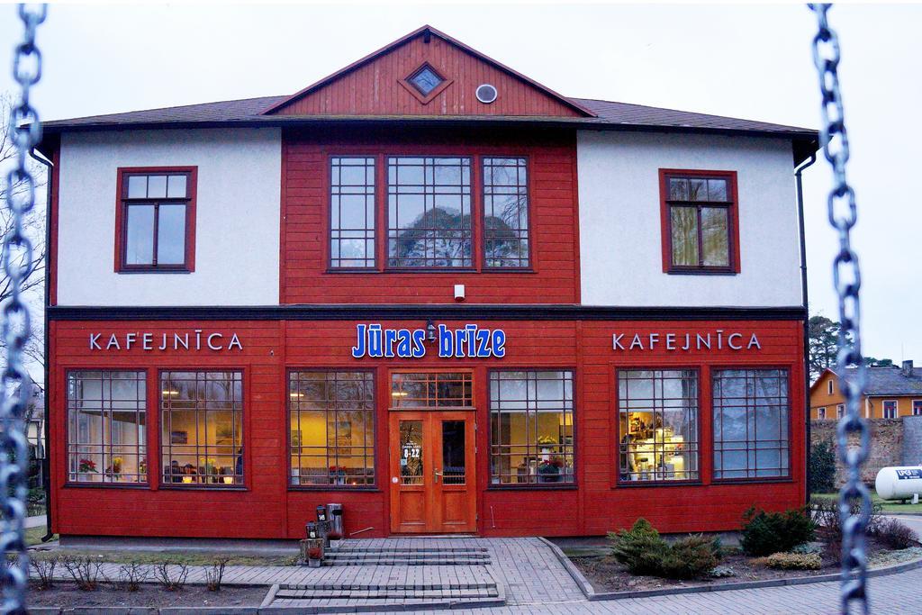 Juras Brize Hotel Ventspils Ngoại thất bức ảnh