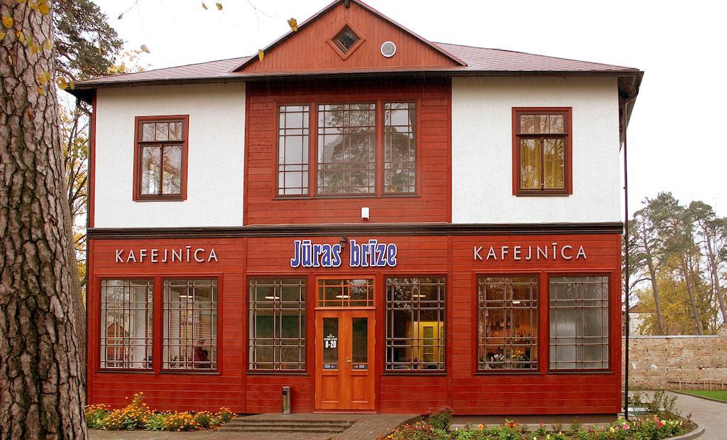 Juras Brize Hotel Ventspils Ngoại thất bức ảnh