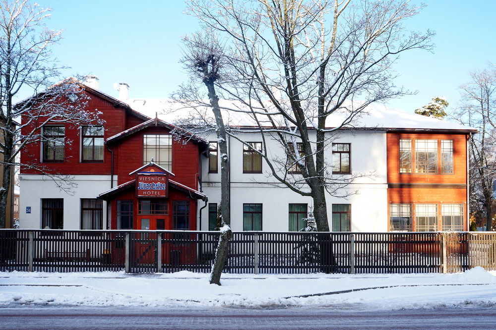 Juras Brize Hotel Ventspils Ngoại thất bức ảnh